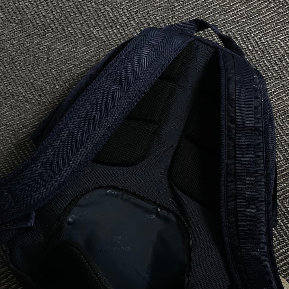뉴발란스 3D 멀티 백팩 네이비y 4428 상품이미지6