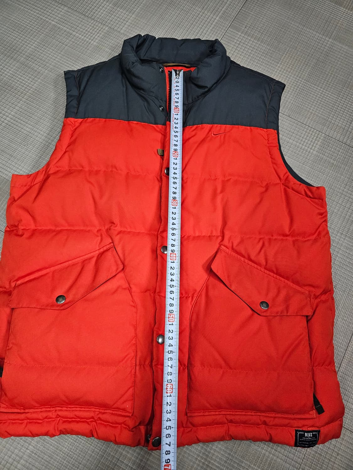 나이키 구스다운 패딩 쪼끼 상품이미지2