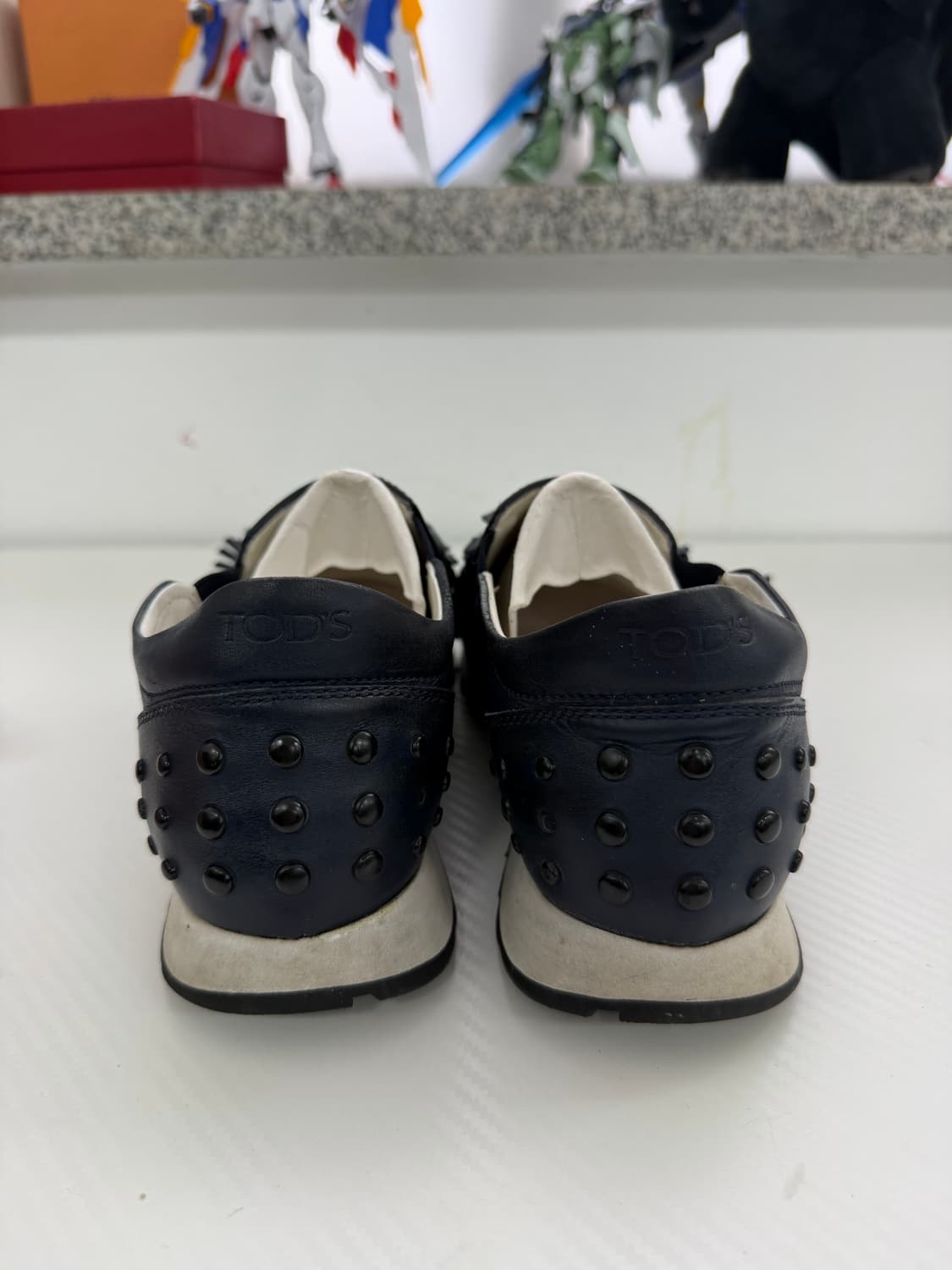 정품) TODS 토즈 여성 프린지 스니커즈 36 상품이미지5