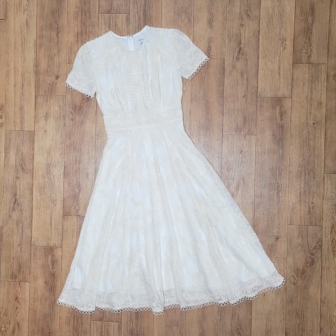 포에버뉴(forever new) 펀칭 자수원피스 44 상품이미지3