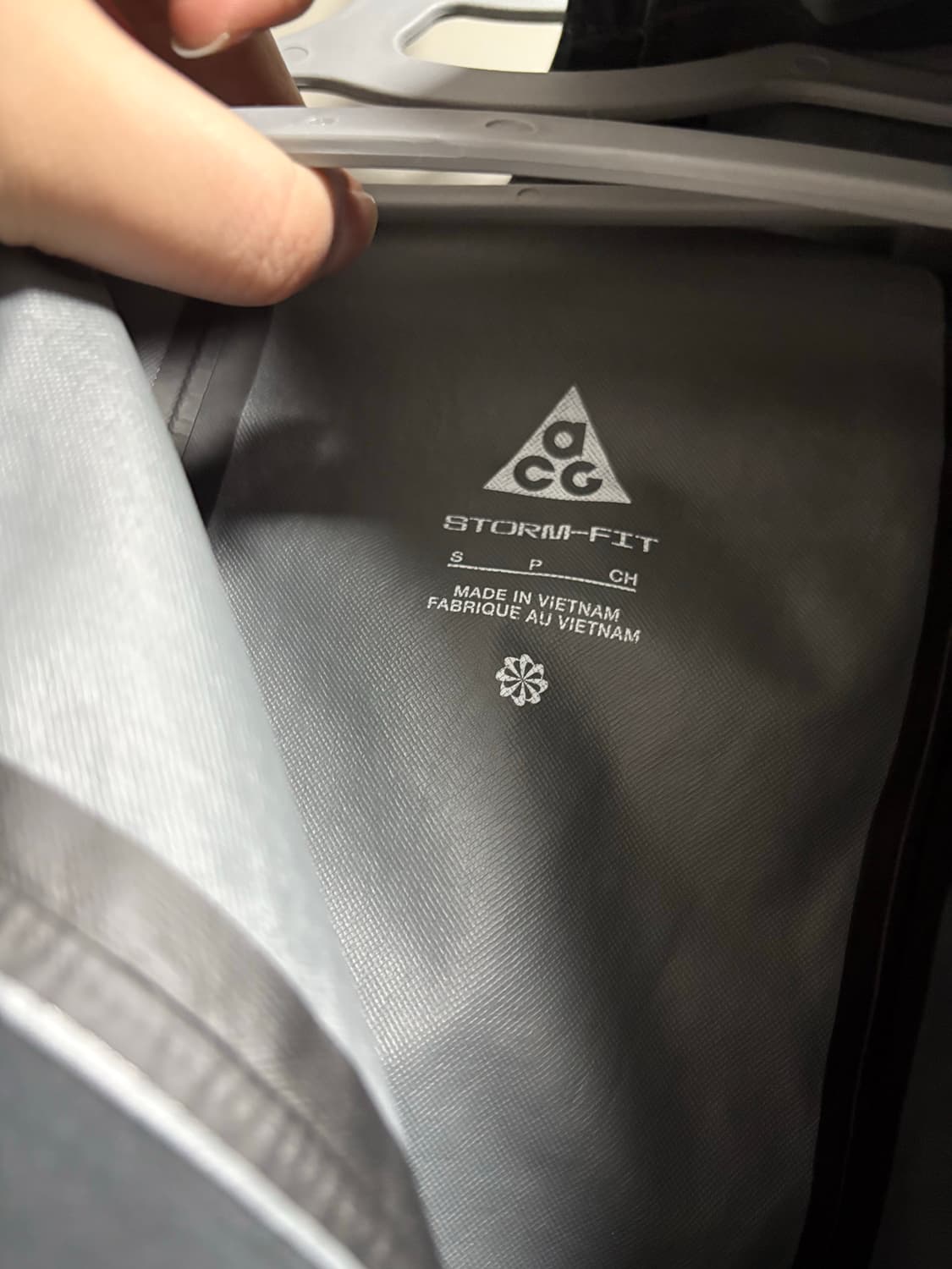 나이키 acg 바람막이 상품이미지3