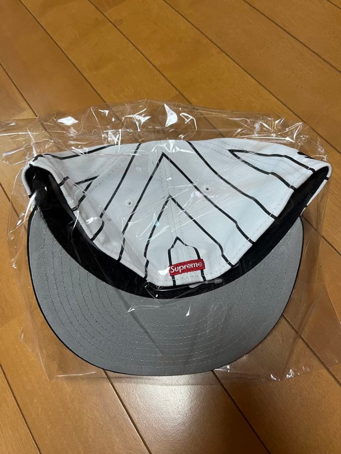 25SS 슈프림 x 홈런 S 로고 뉴에라 스트라이프 스냅백 상품이미지3