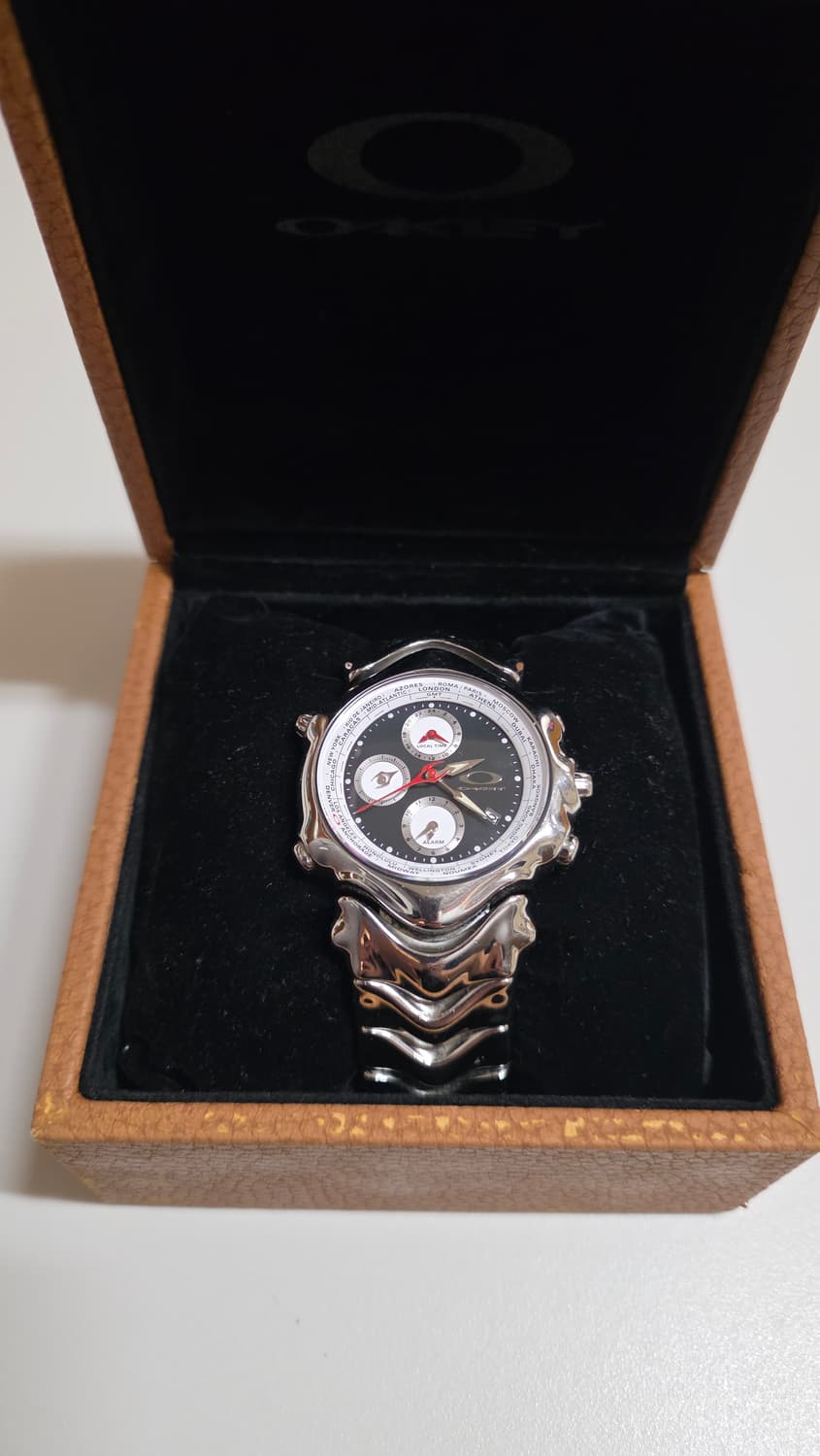 오클리 gmt 시계 상품이미지2