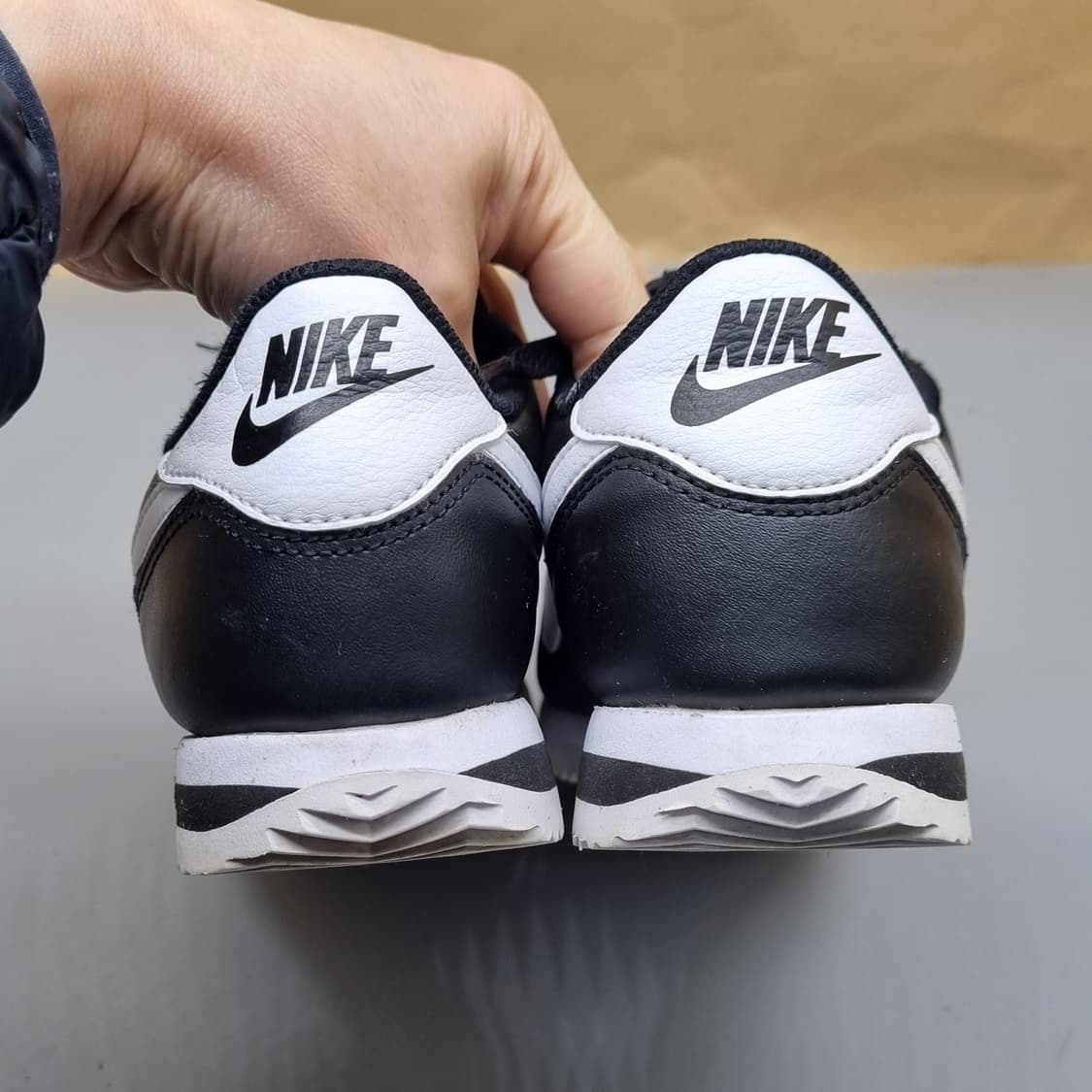 나이키 코르테즈 레더 블랙 여성운동화230  상품이미지4