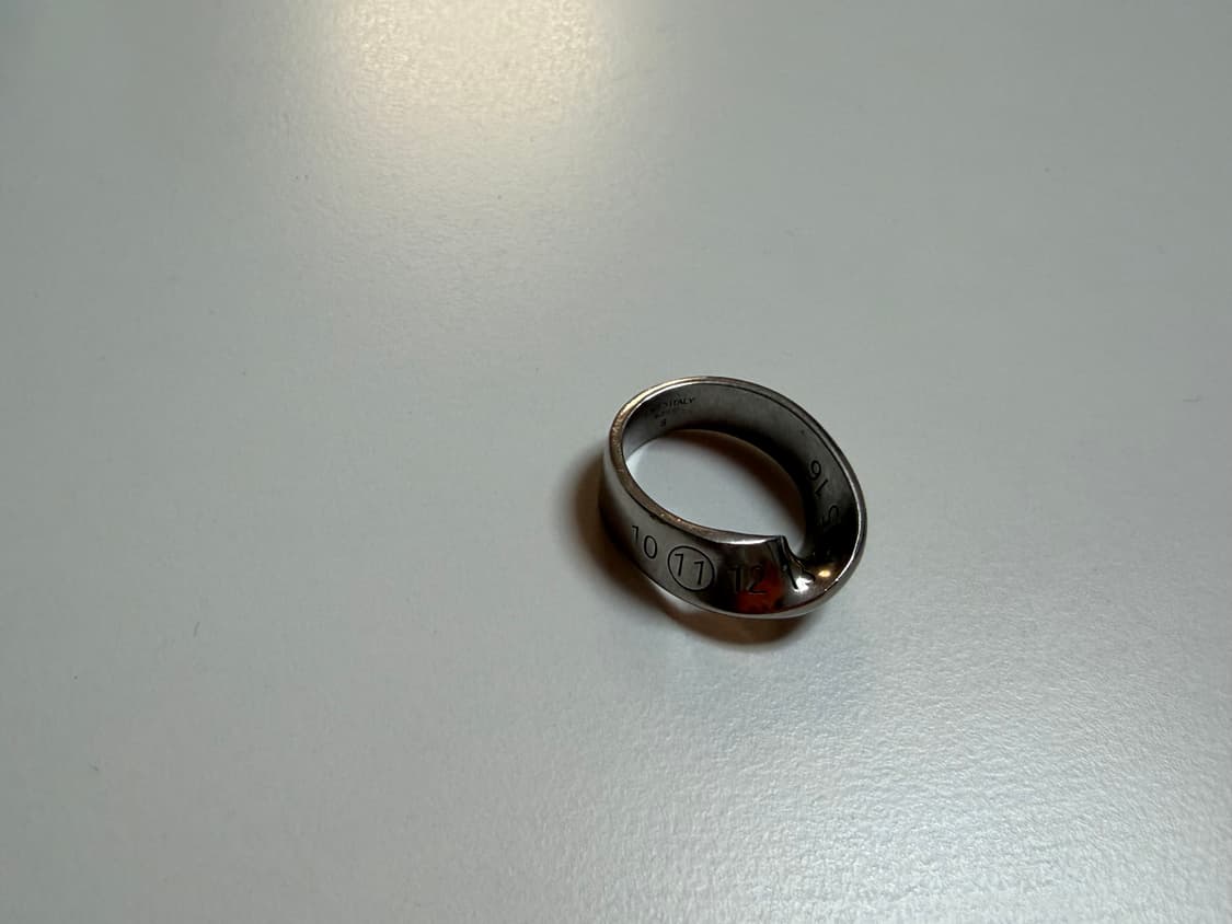 메종마르지엘라 트위스트 링 상품이미지1