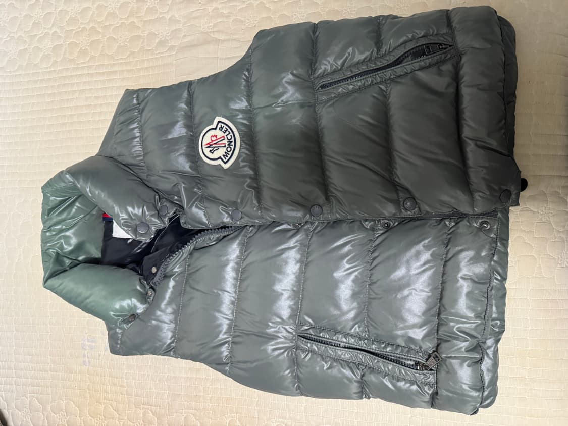 몽클레어 패딩조끼 2사이즈 상품이미지2