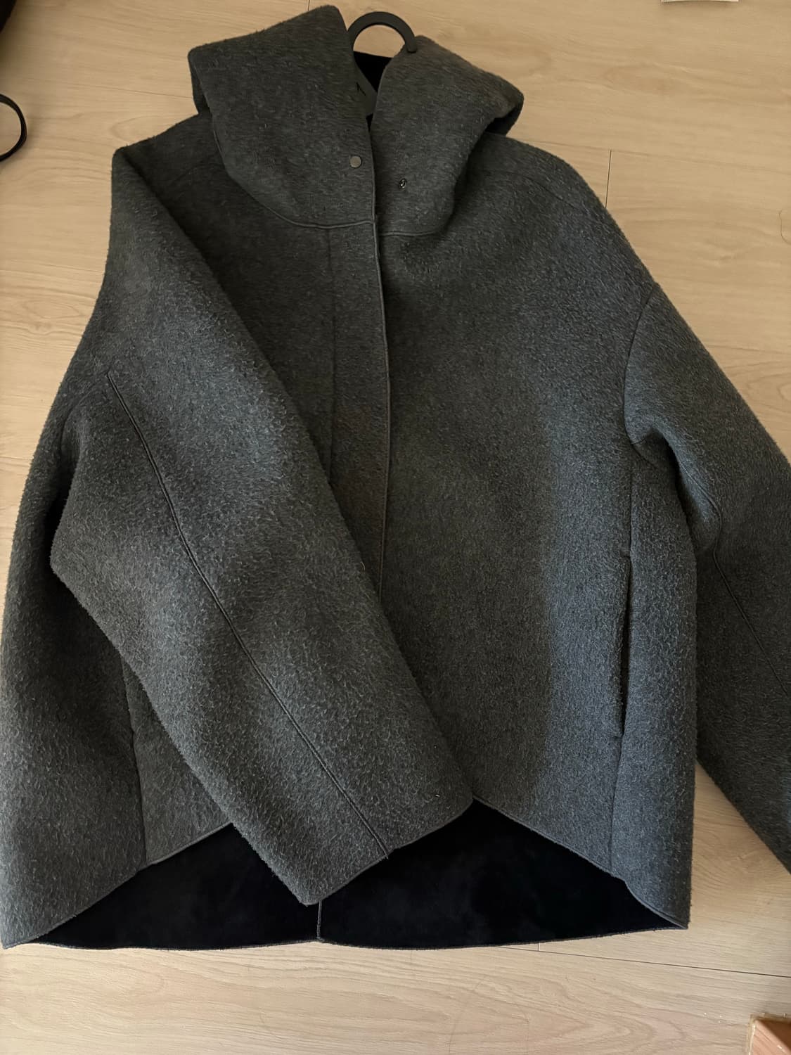 차콜그레이 코트 상품이미지1