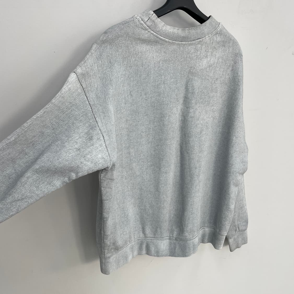 골든구스 페인트 코팅 맨투맨 상품이미지4