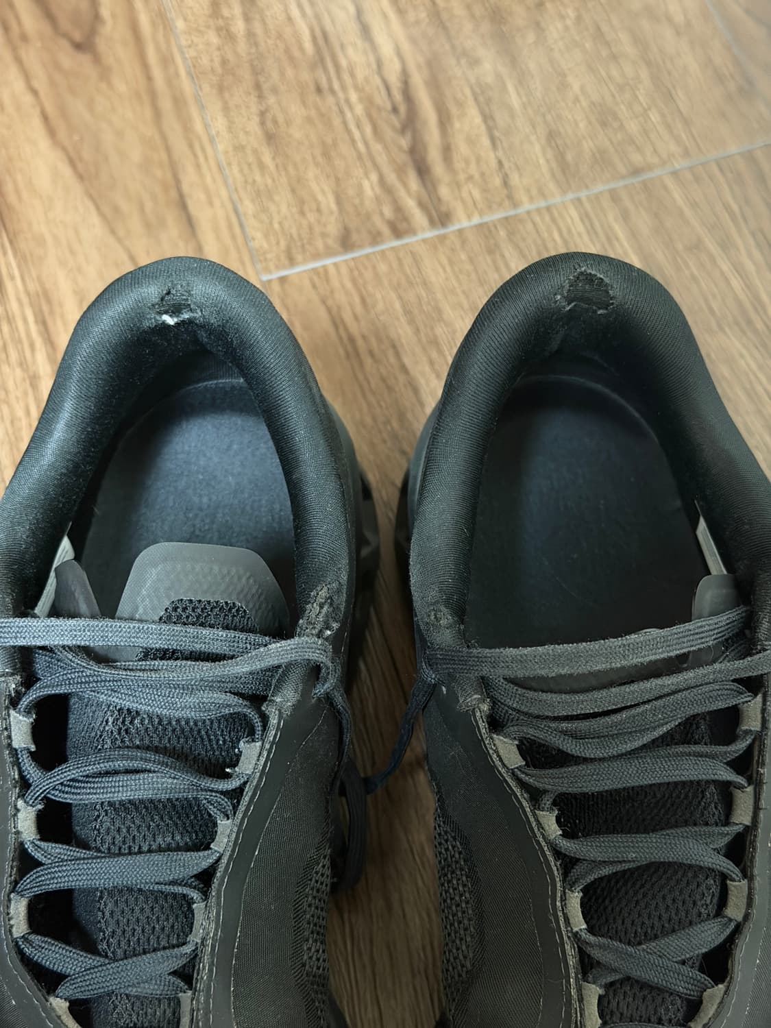 온러닝 파프 클라우드 블랙 (260 사용감있음) 상품이미지3