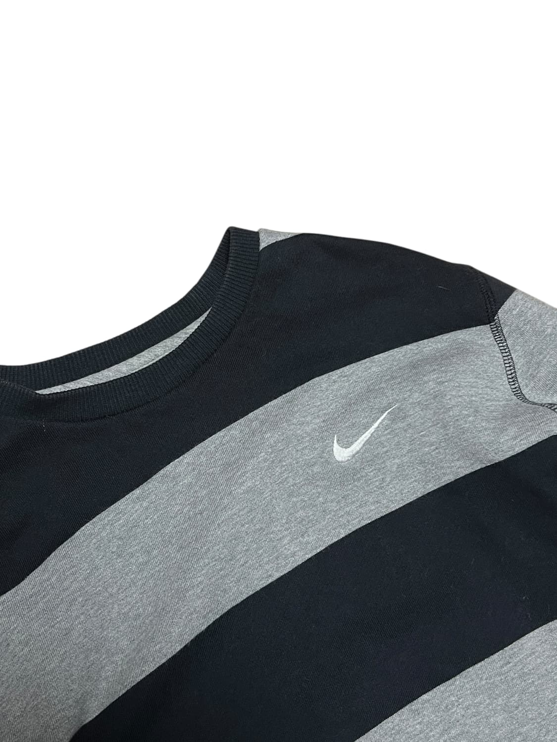 나이키 스트라이프 스우시 자수 맨투맨 M 상품이미지2