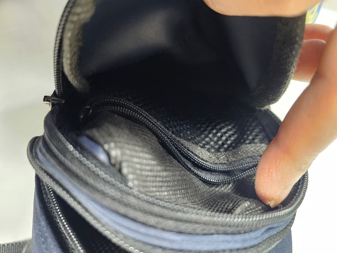 이스트팩미니크로스백 상품이미지4