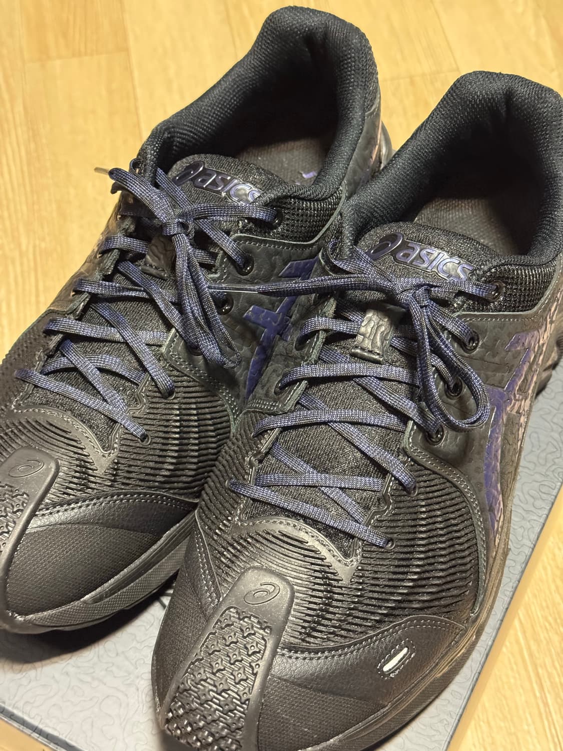 아식스 키코 코스타디노브 젤 키릴 3 상품이미지3