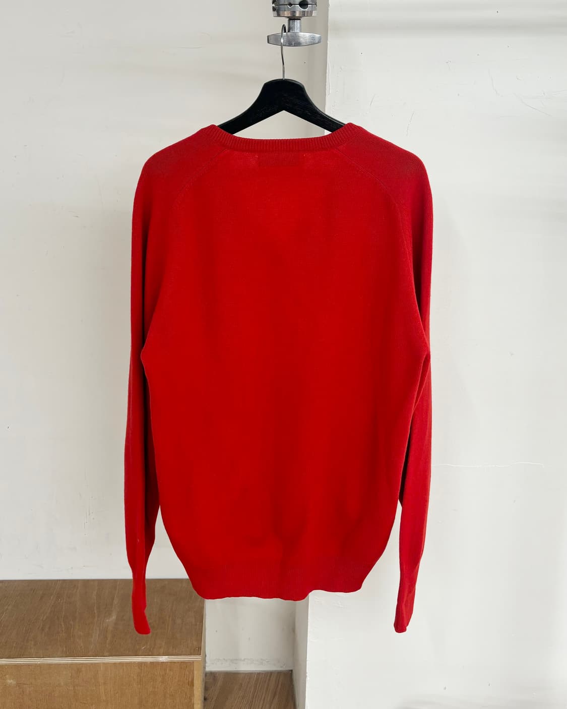 버버리 월계수 레드 브이넥 니트 상품이미지6