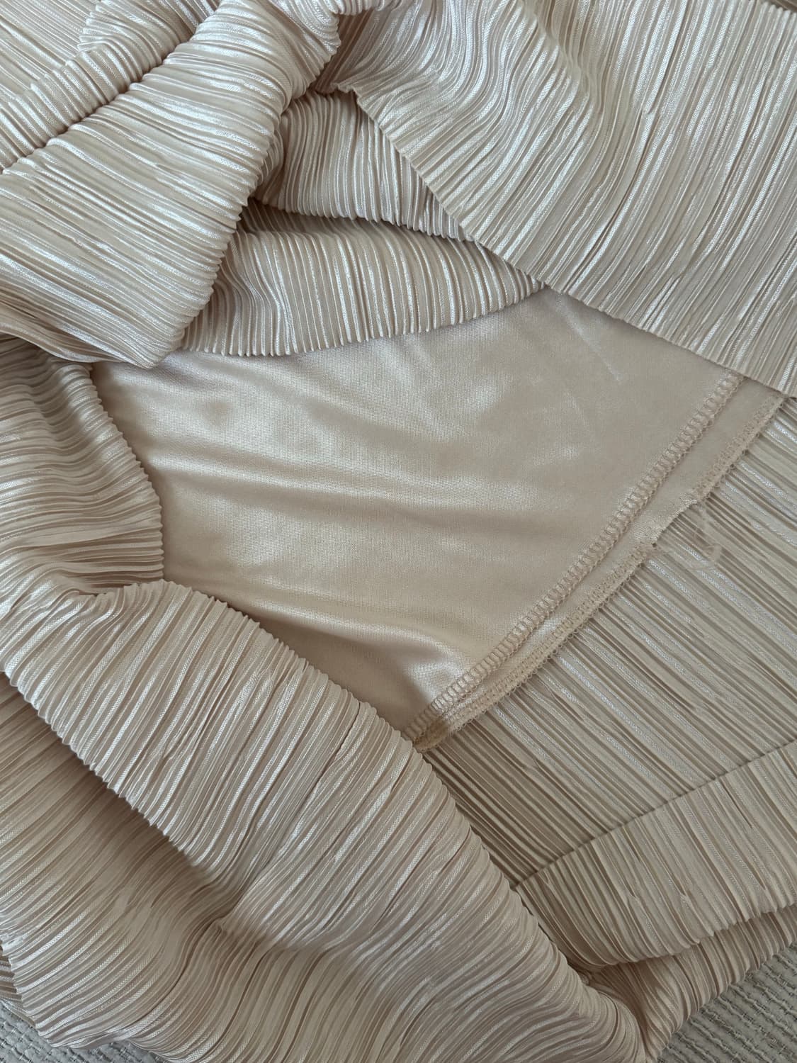 모데스트무드 플리츠 스커트 크림 상품이미지3