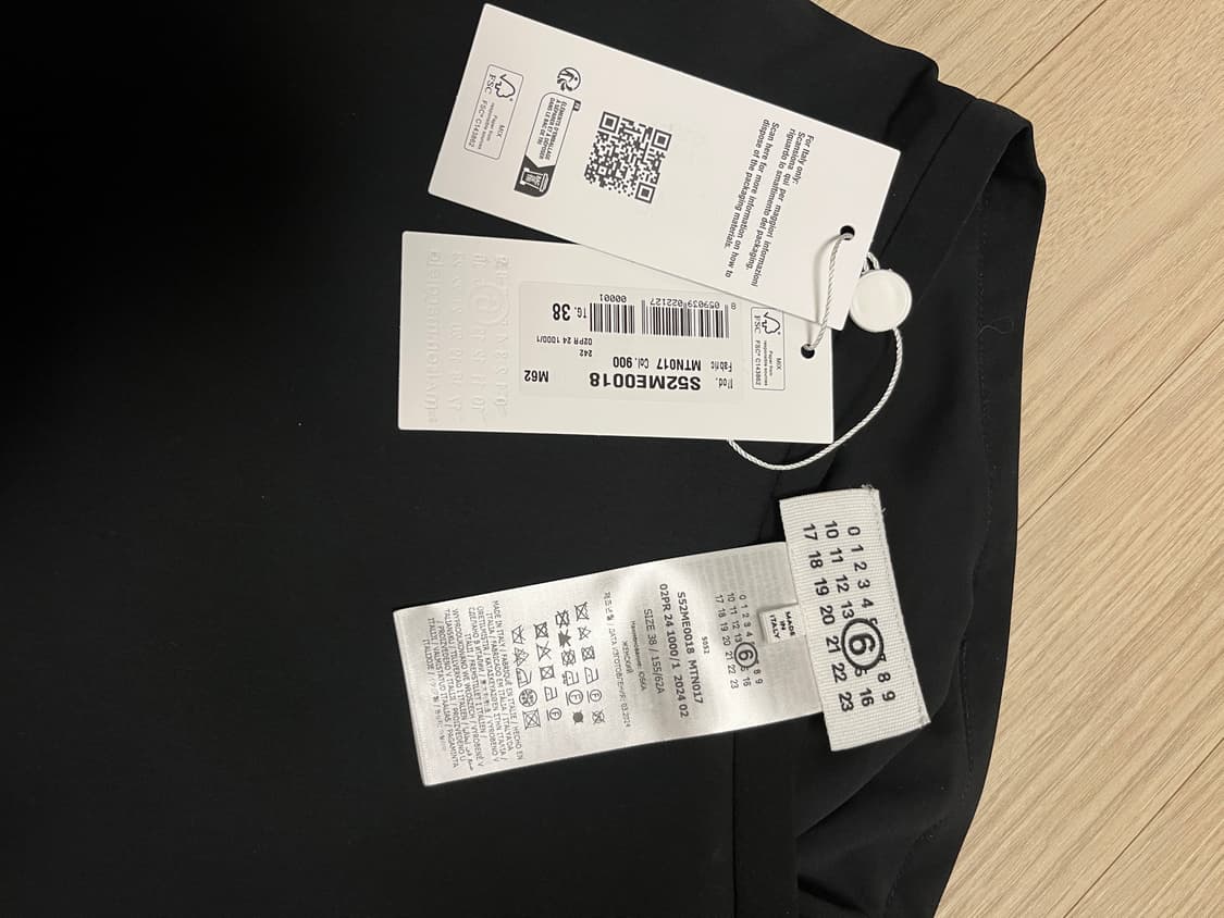 새상품 Mm6 블랙 스커트 38사이즈 상품이미지7