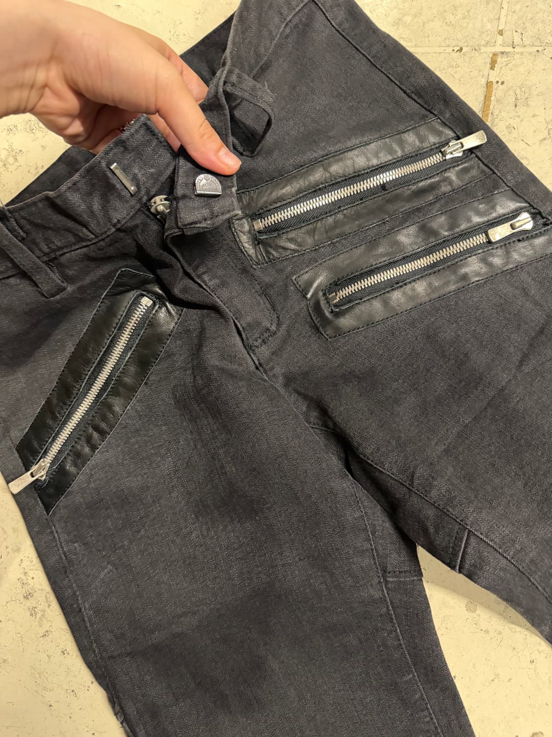 Bajra multi zip slim boots cut pants 상품이미지6