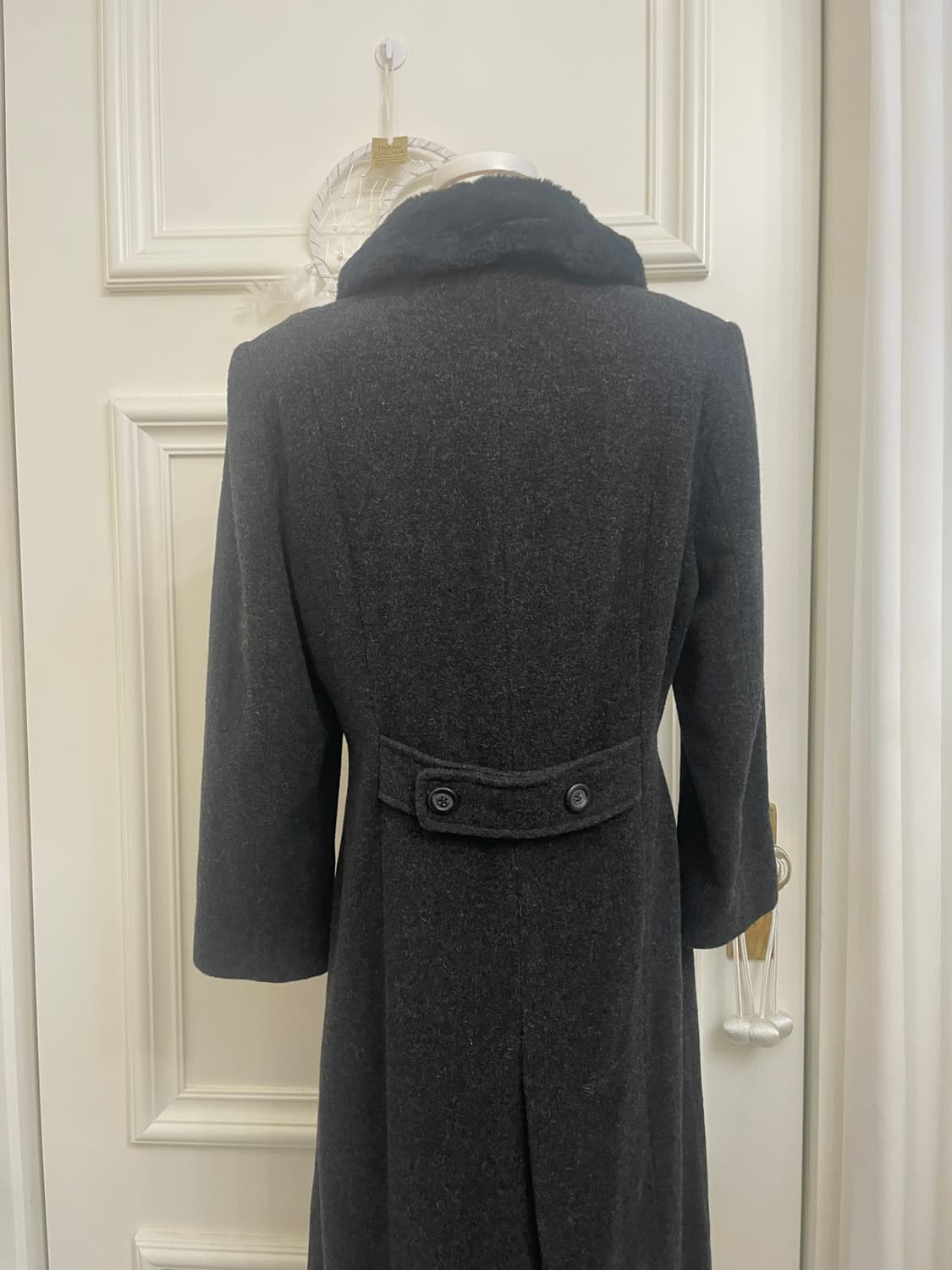black wool back belt point long coat 상품이미지4