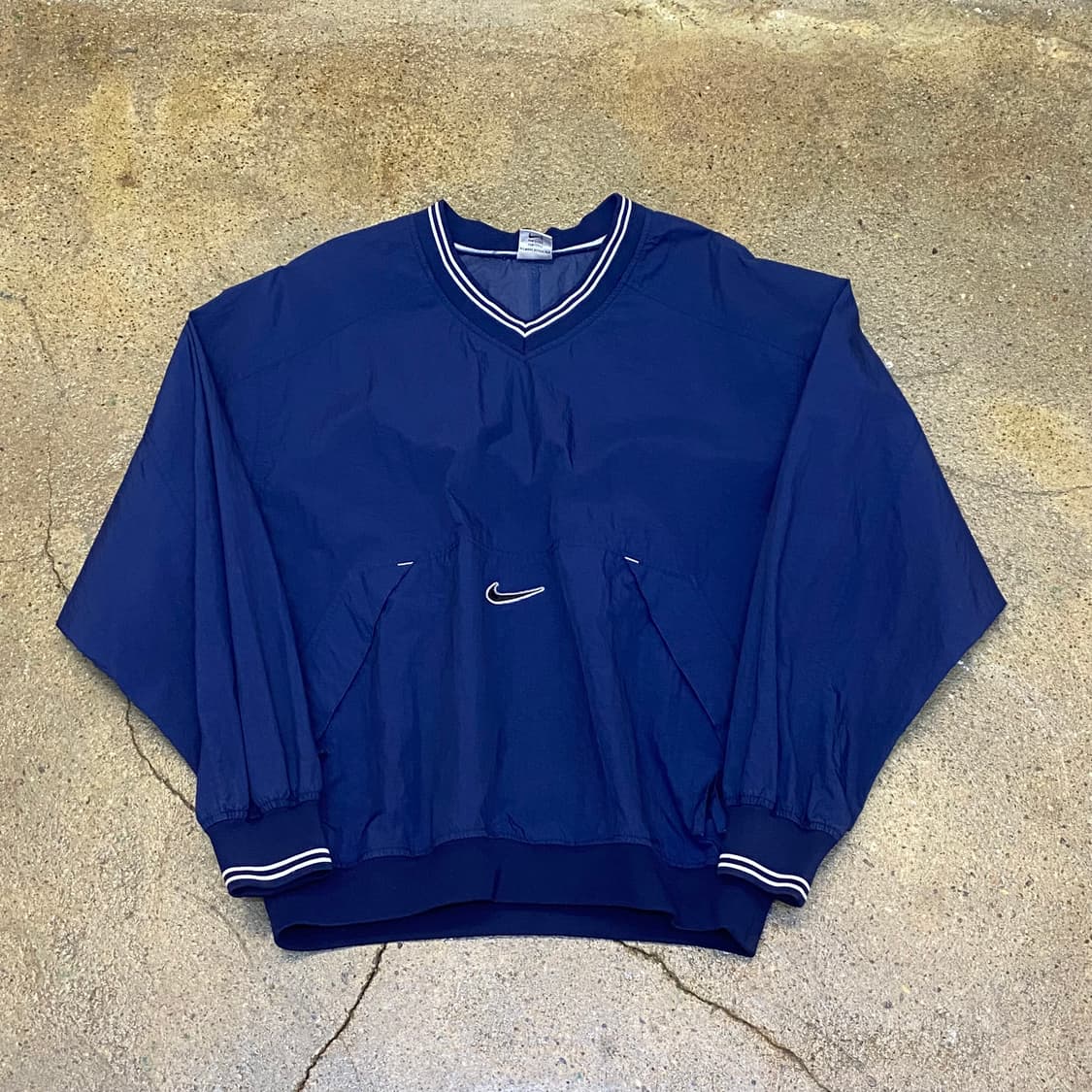 네이비 나이키 바람막이 상품이미지1