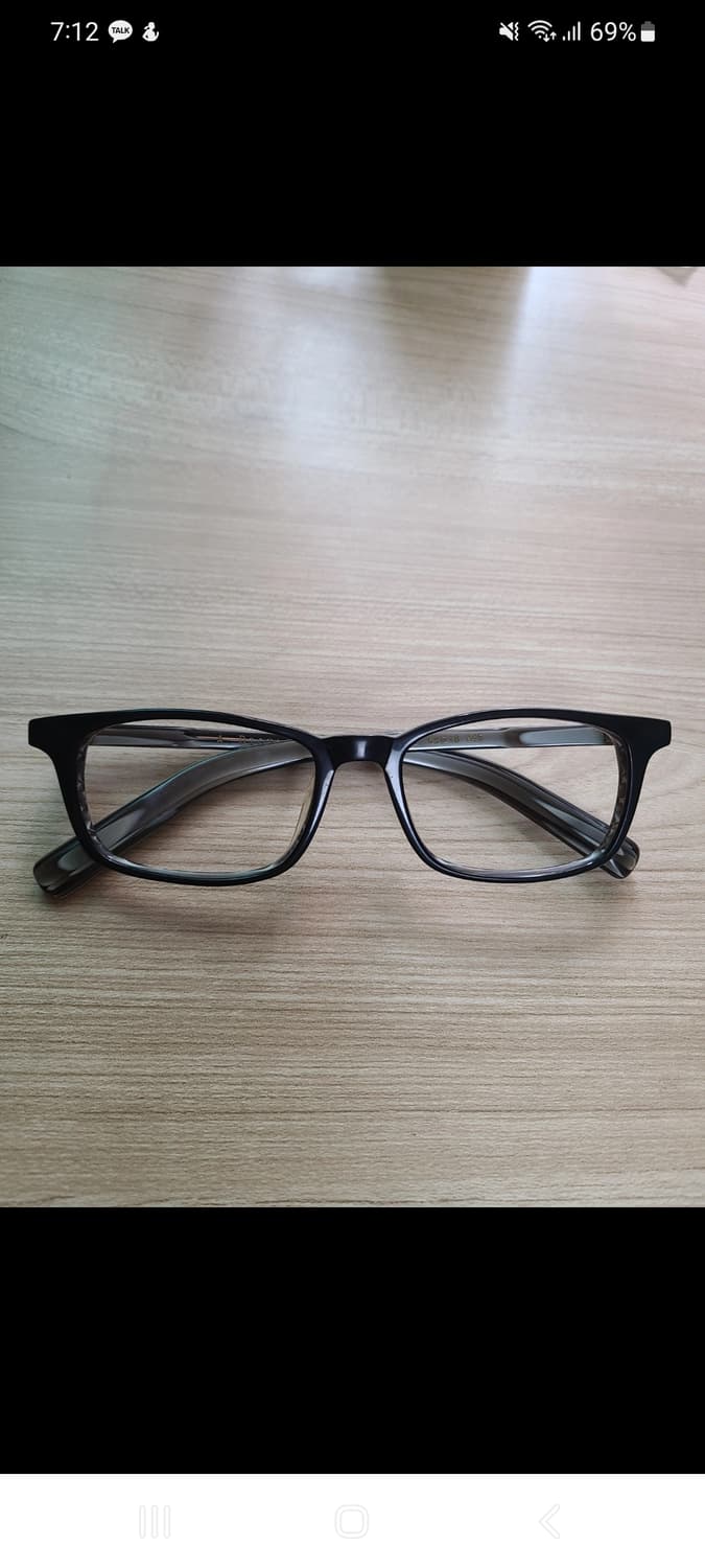 A. DISTRICT 안경 상품이미지1