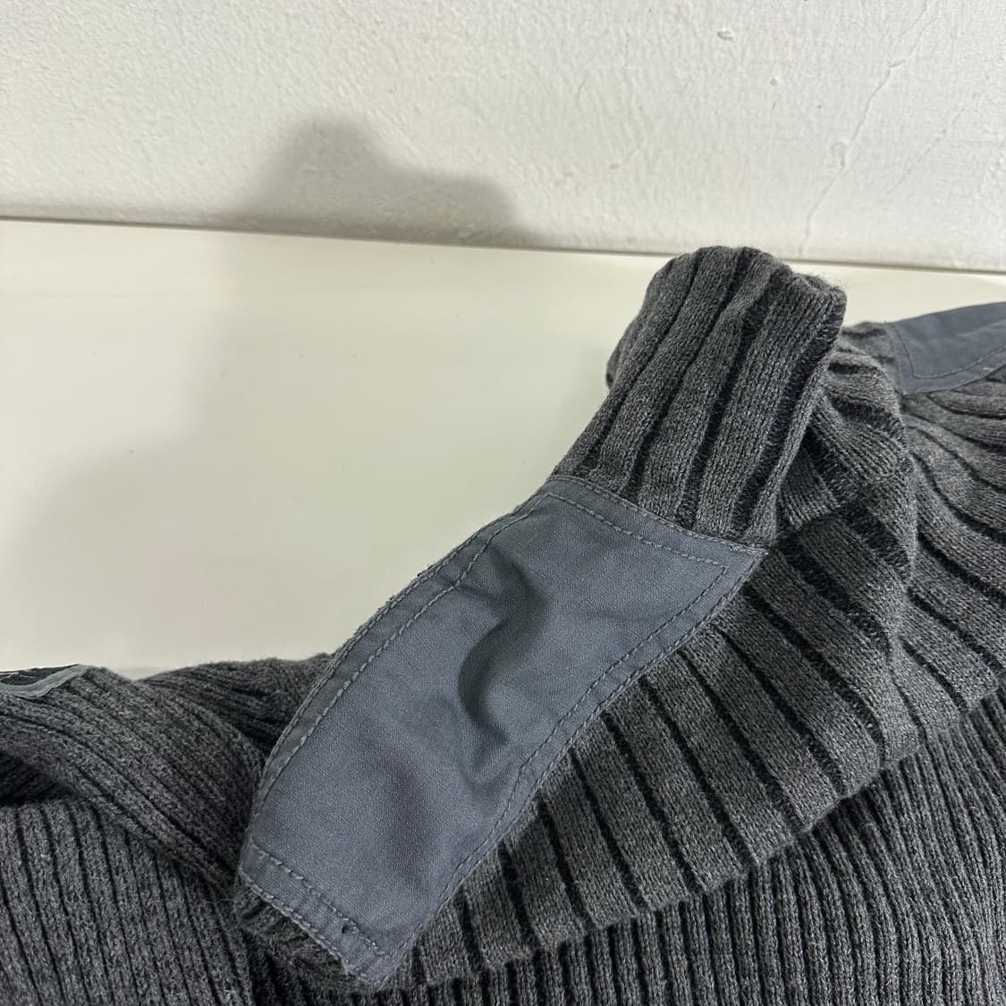 95 캘빈클라인 CK 차콜 투포켓 니트집업 상품이미지7