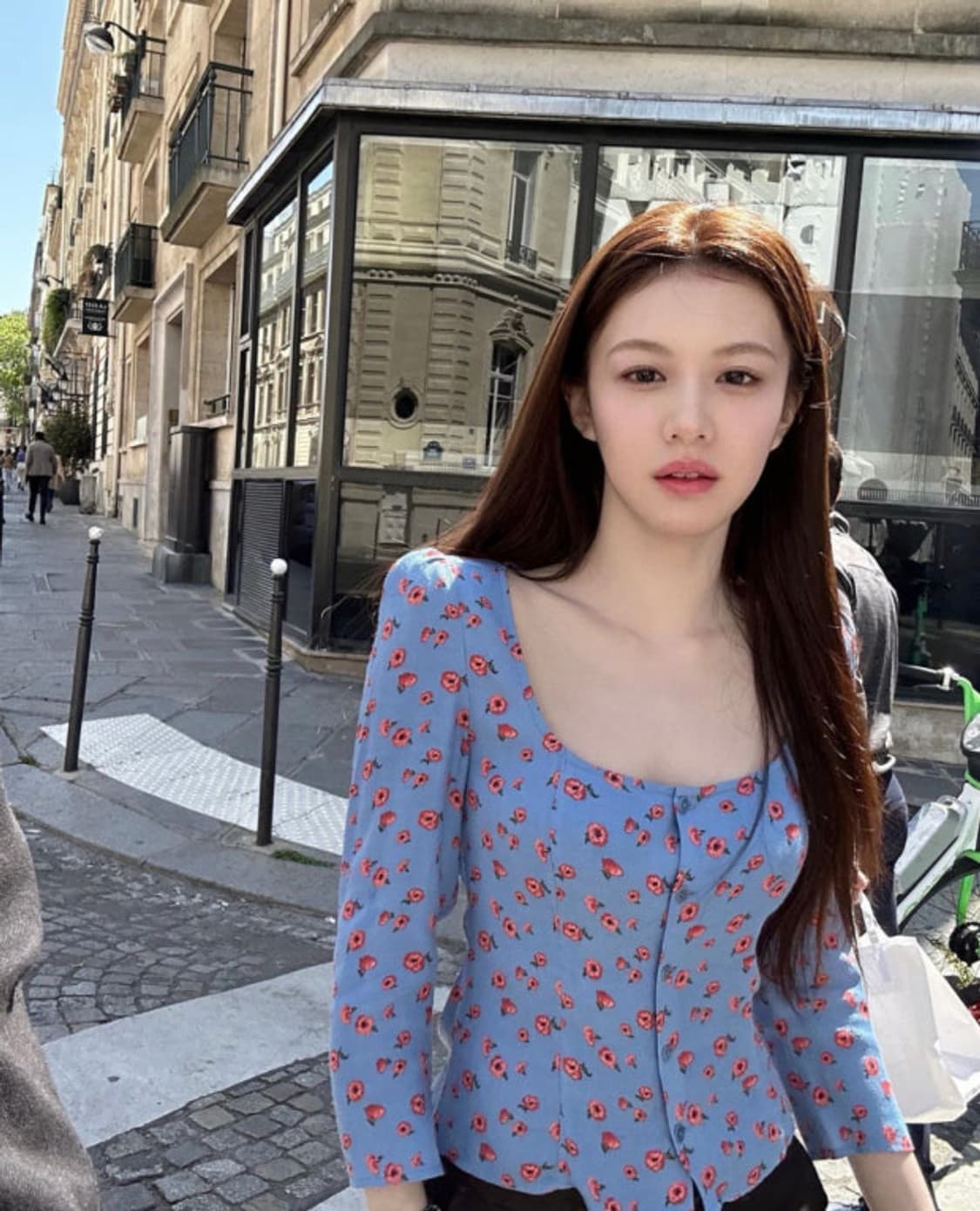 리포메이션 고윤정 블라우스 상품이미지1