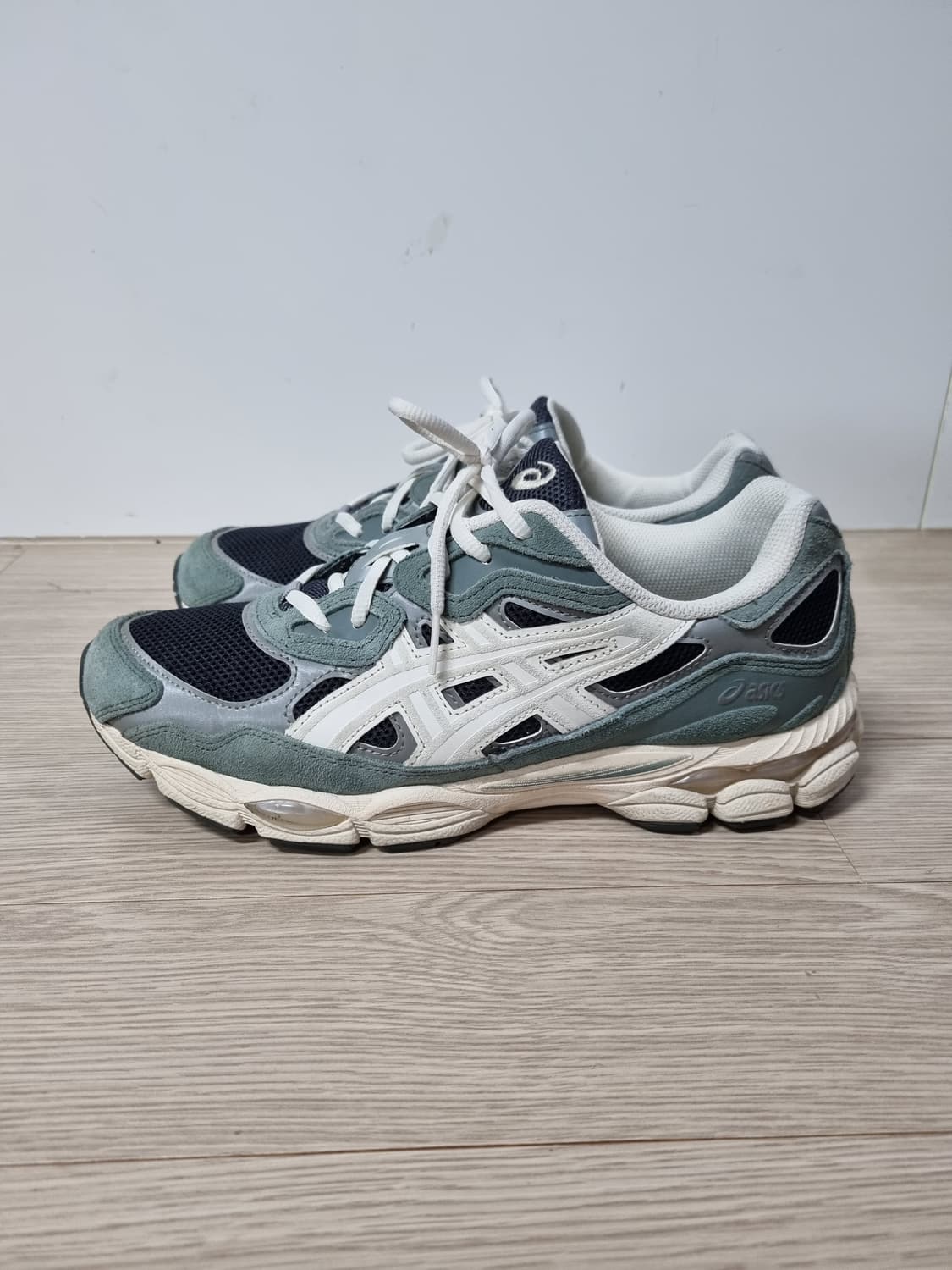 [270] 아식스 젤 NYC 그래파이트 그레이 상품이미지2