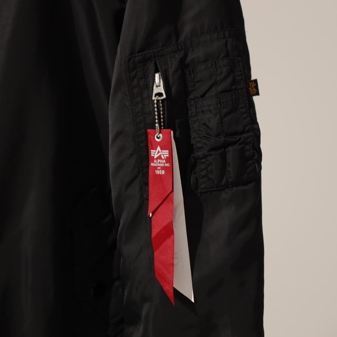 알파인더스트리 x 어반리서치 리버시블 MA-1 상품이미지3