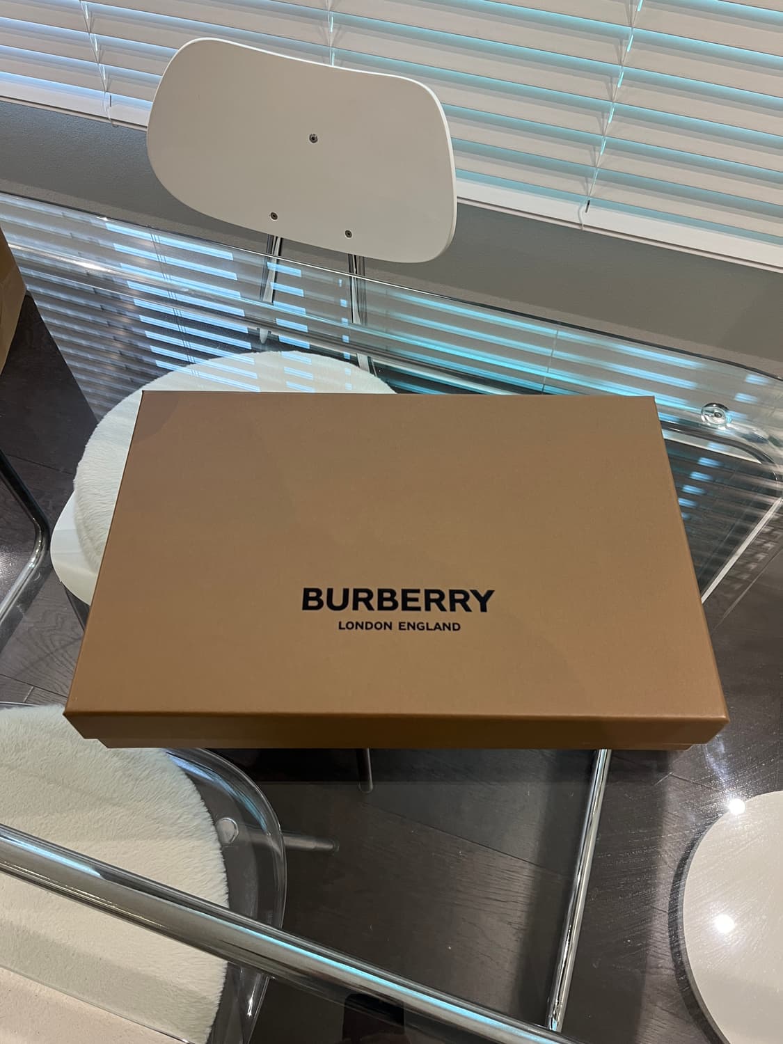 버버리 체크 울 리버시블 케이프 블랙(새제품) 상품이미지4