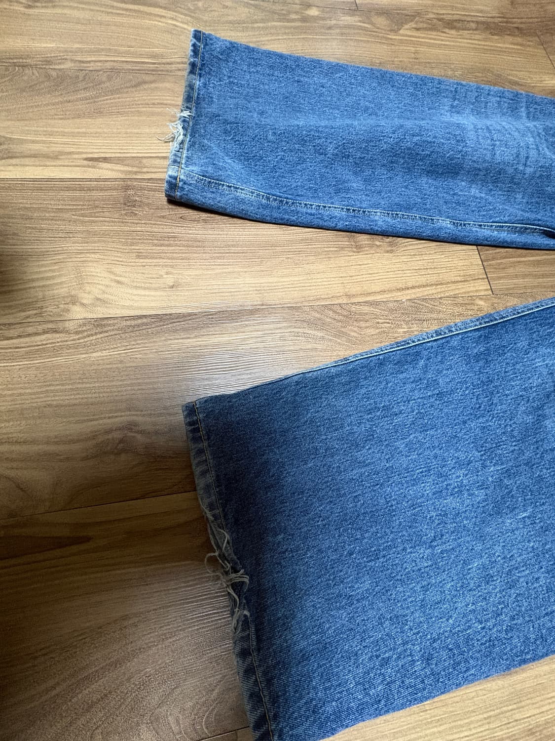 해칭룸 와이드 커브진 Washed Blue 상품이미지3