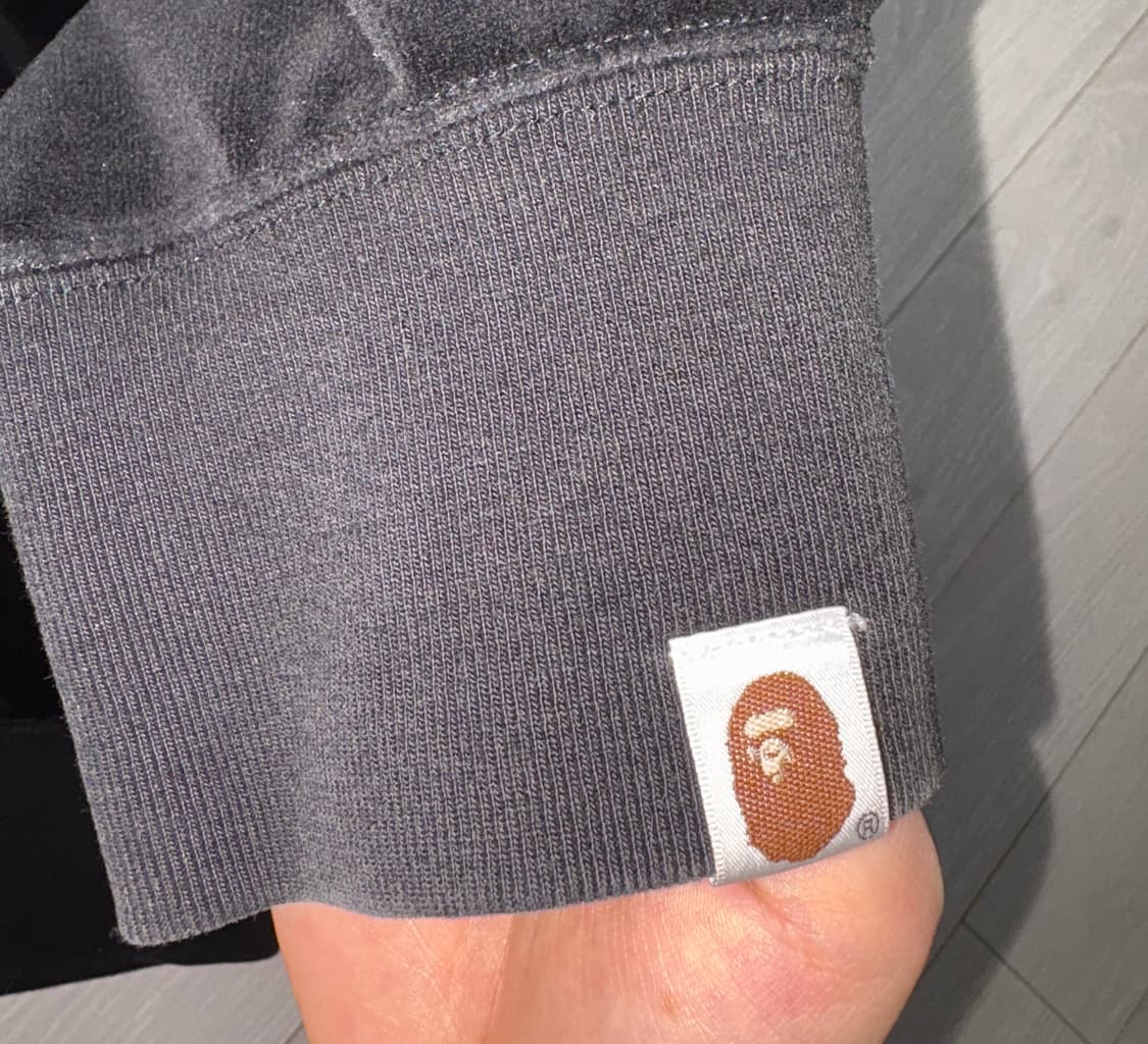 베이프 한정판 블랙 벨벳 은장 투웨이 후드집업 상품이미지4