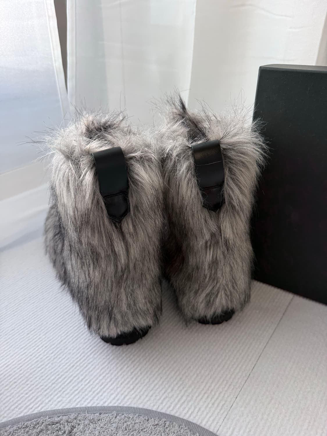 더 바넷 퍼 부츠 (그레이, 250) 상품이미지3