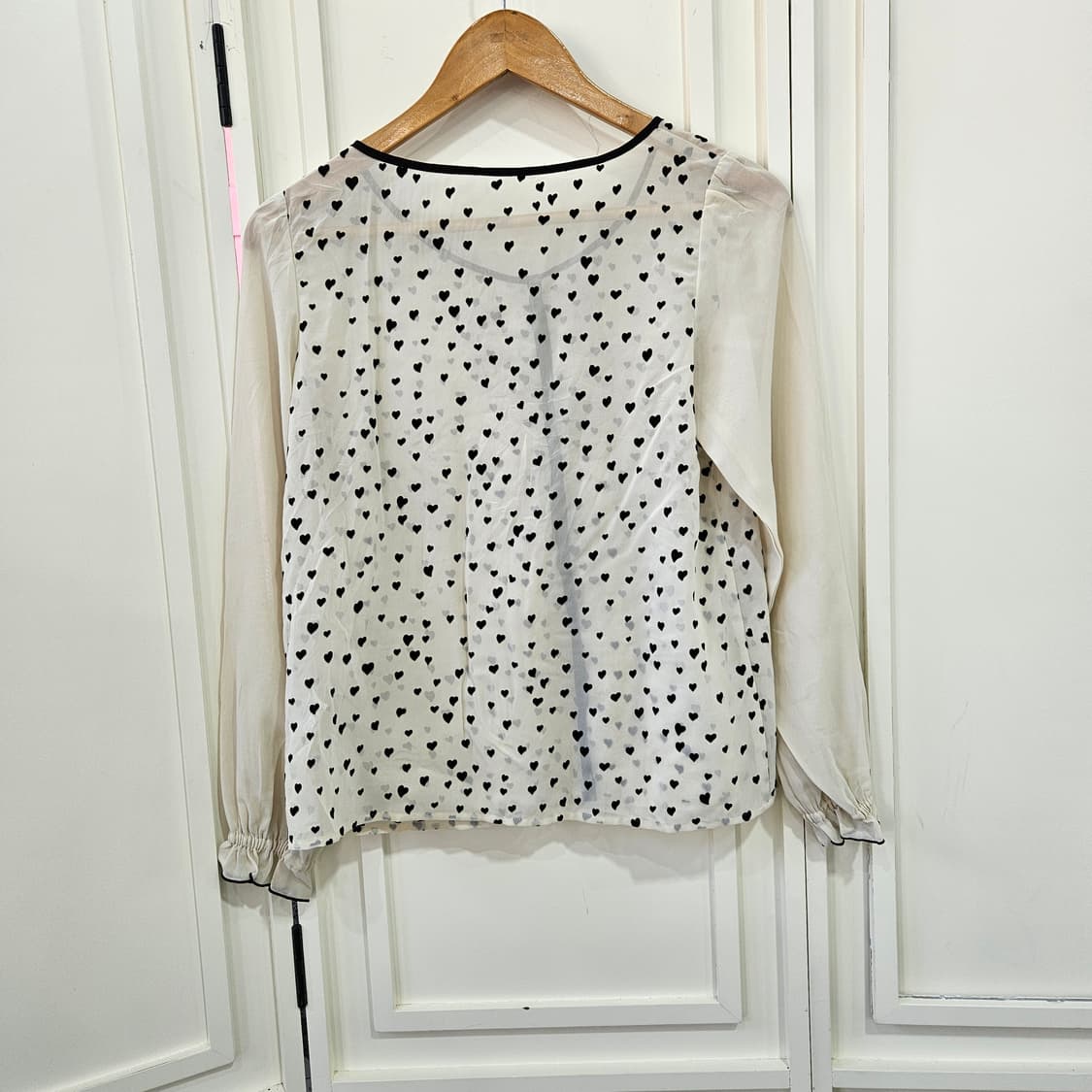 하트 패턴 프릴 블라우스 상품이미지4