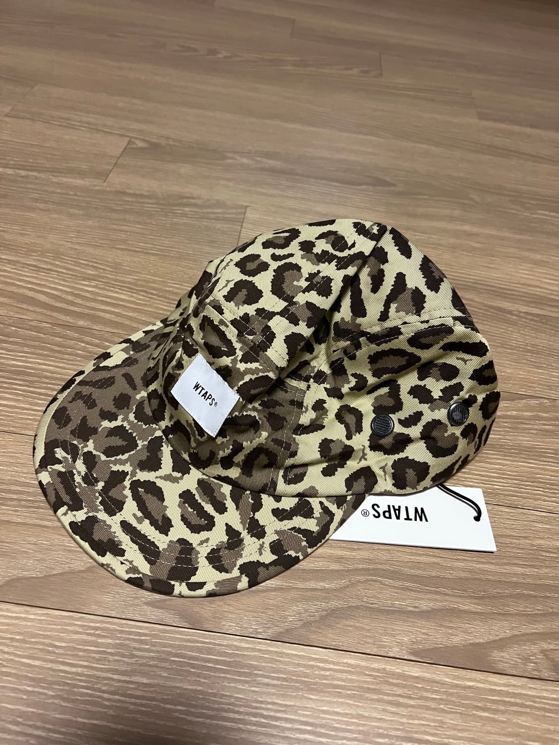 더블탭스 레오파드 캡 상품이미지1