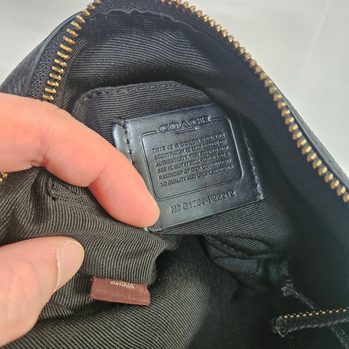 코치 레더 크로스백 상품이미지5