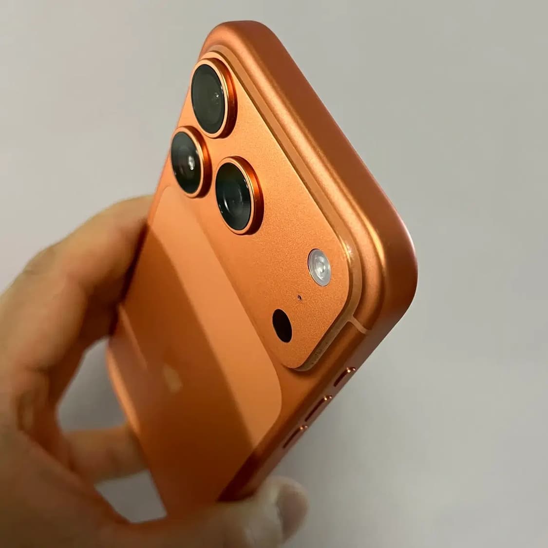 아이폰 17프로 256GB 코스믹 오렌지 자급제 팝니다 상품이미지6