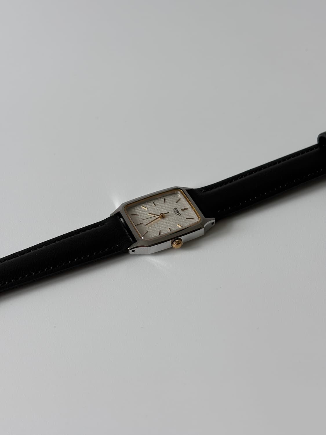 1980년대 빈티지시계 텍스처 다이얼 실버 탱크 쿼츠 여성 상품이미지6