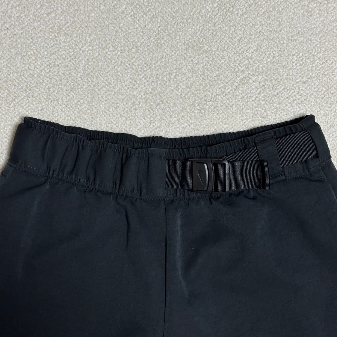 [S] 나이키 테크팩 하이라이즈 우븐 팬츠 상품이미지3