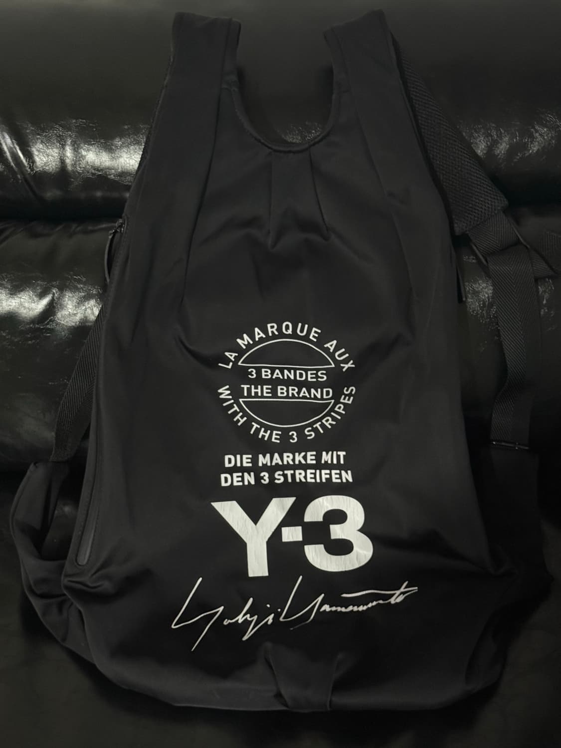 [Y-3 요지야마모토] 사이드 지퍼 백팩 블랙 상품이미지1