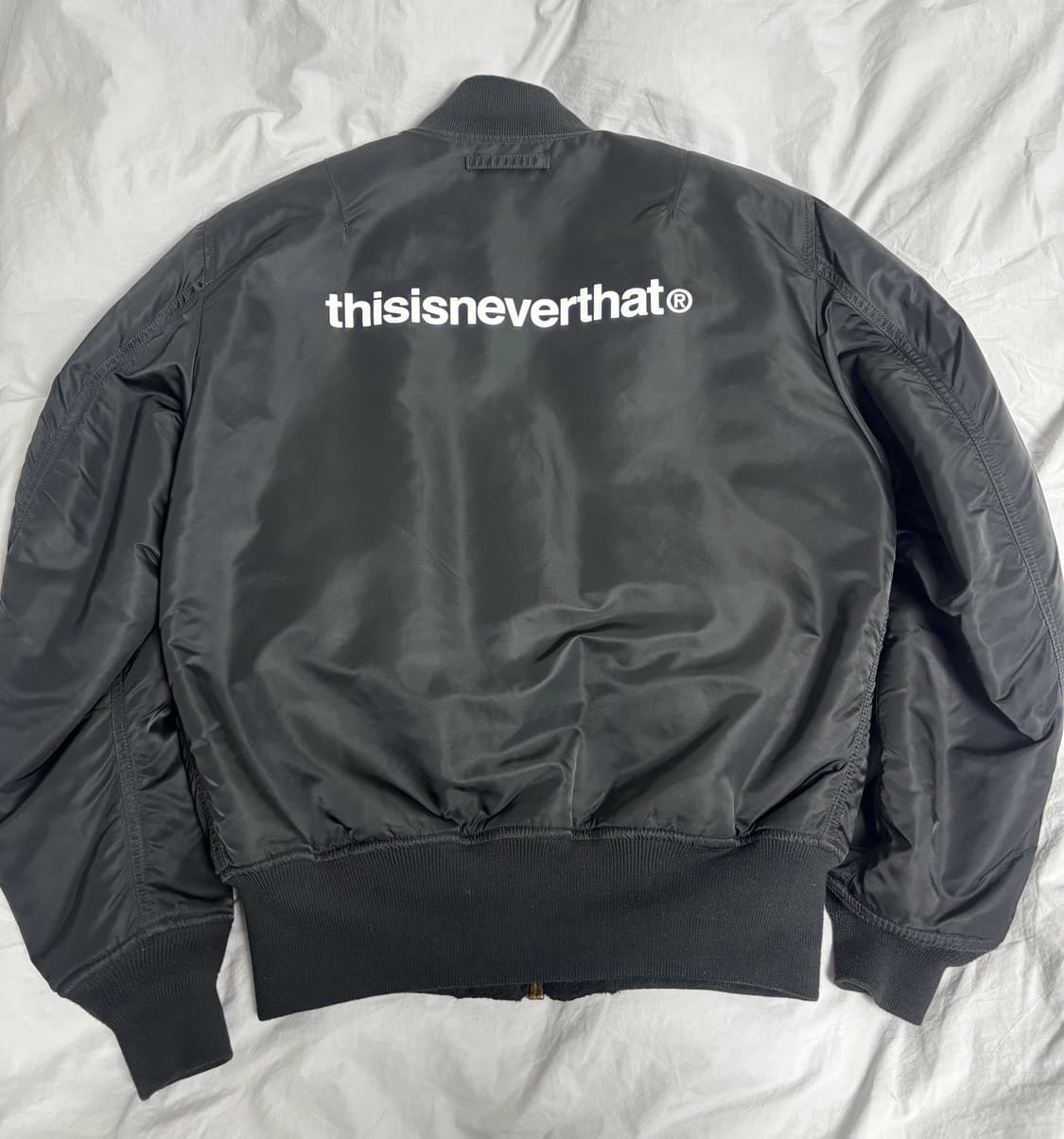 디스이즈네버뎃 x 알파인더스트리 콜라보 리버시블 ma-1자켓 한정판 상품이미지2