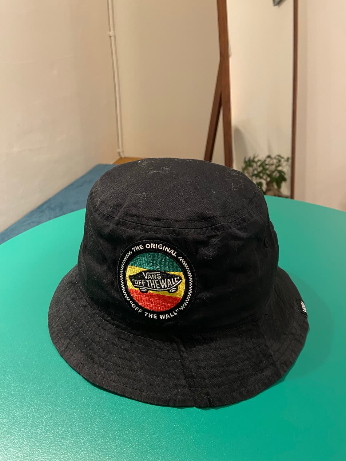 반스 검정색 버킷햇 상품이미지1