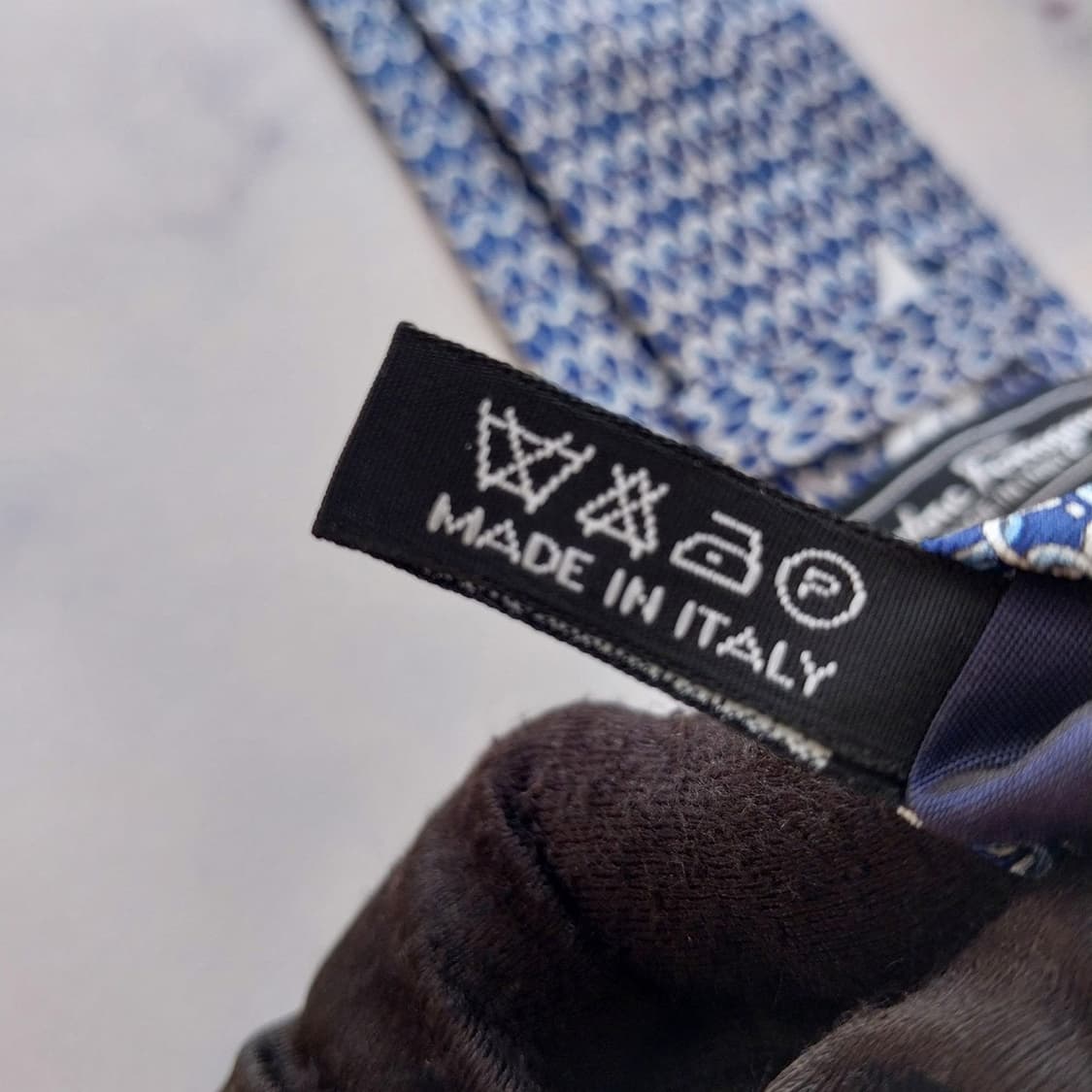 페라가모 실크 블루 간치니 패턴 넥타이 9cm B등급 K2503 상품이미지4