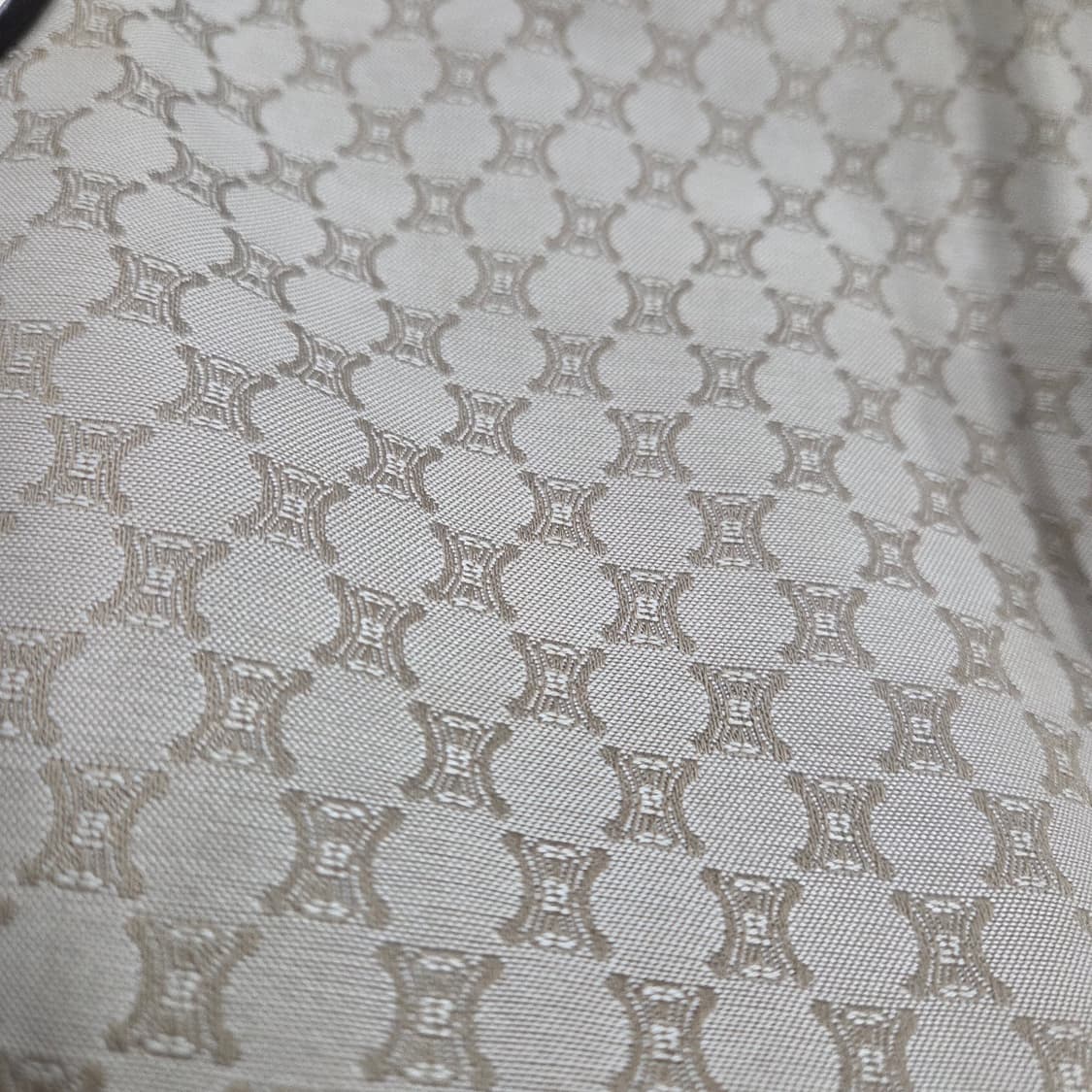 셀린느 트리오페 마카담 숄더 상품이미지9