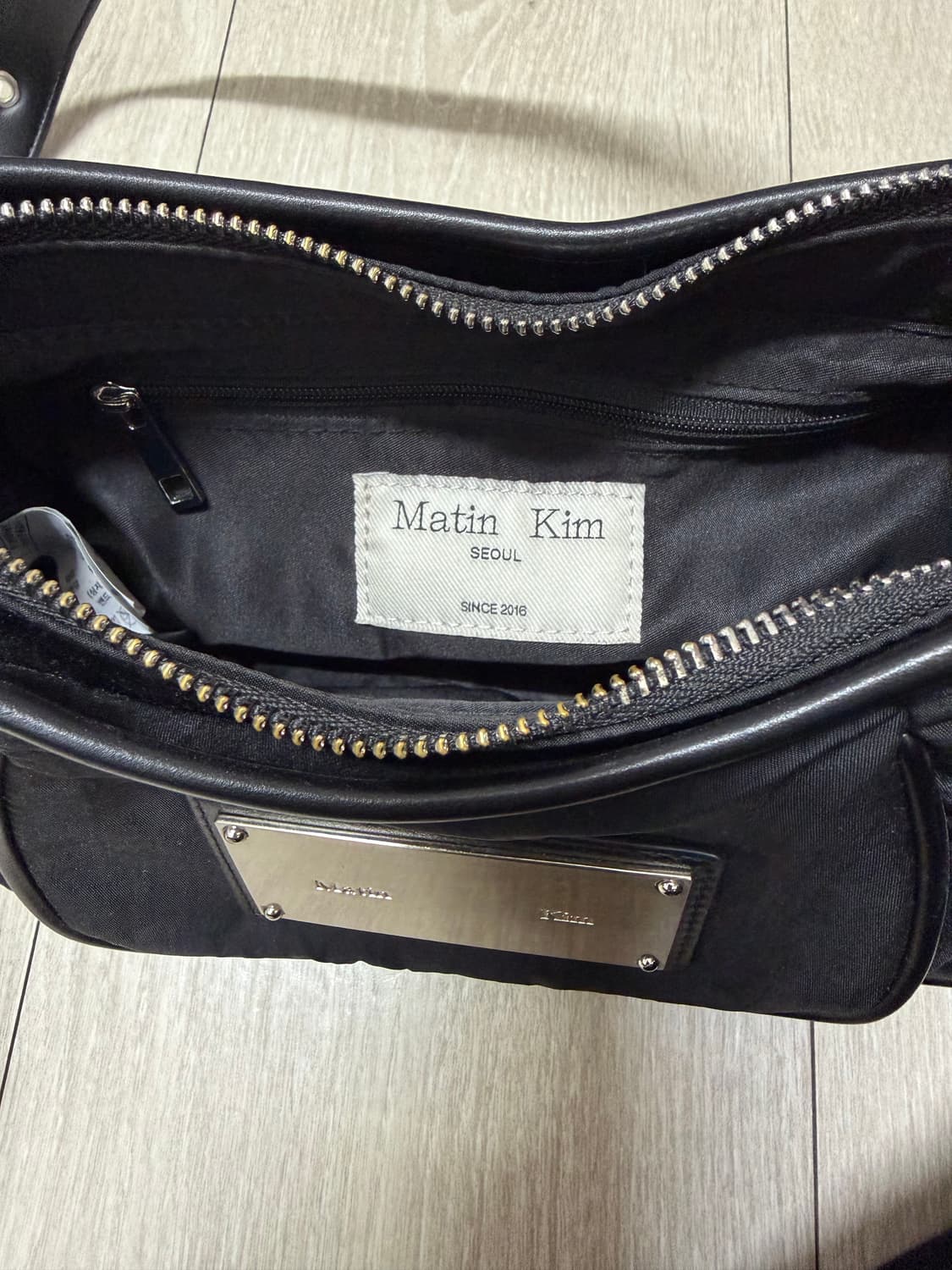 마뗑킴 마들렌 라운드백 블랙 상품이미지3