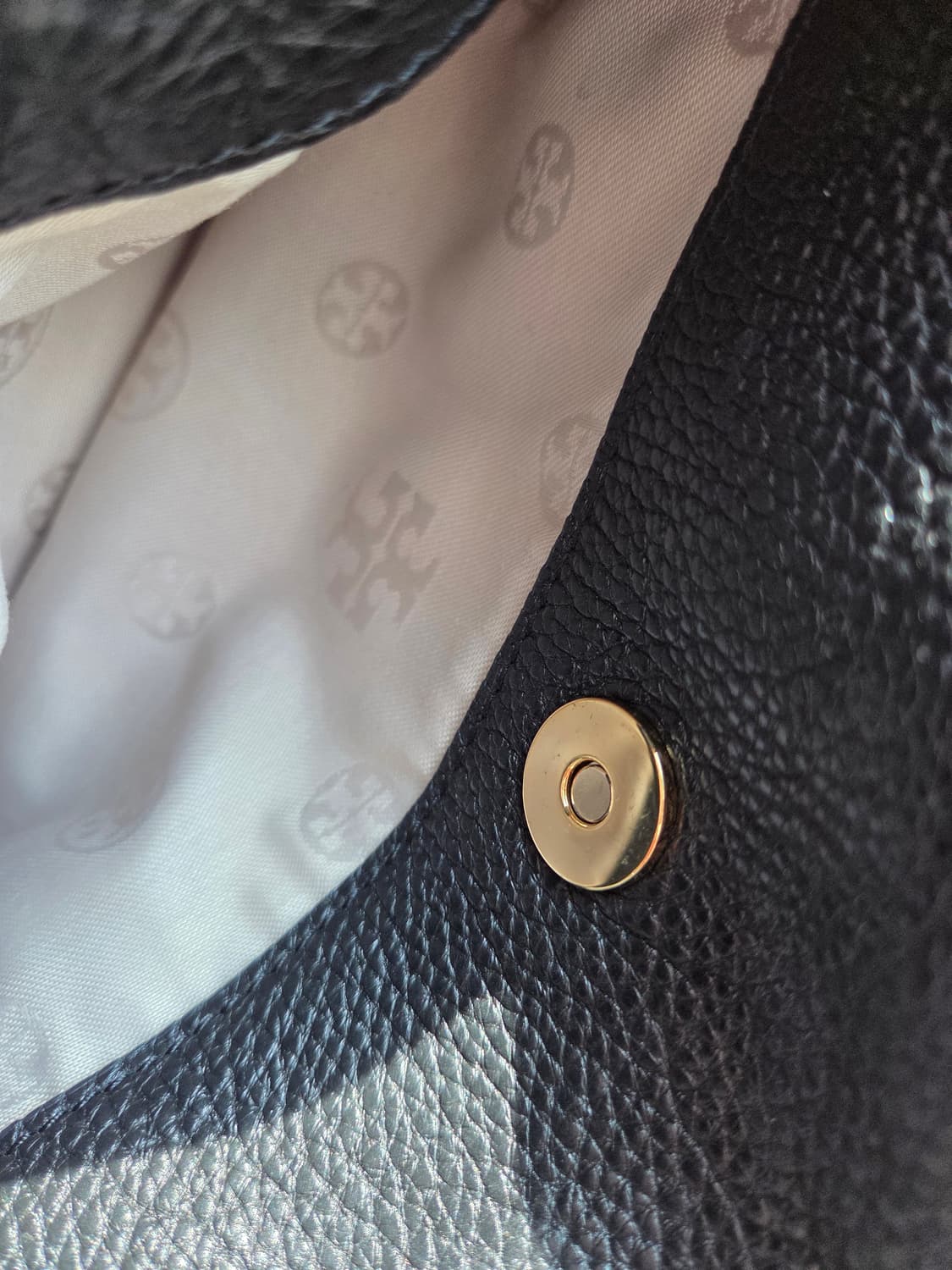 공홈구매) 토리버치 블랙 가죽 숄더백 상품이미지9