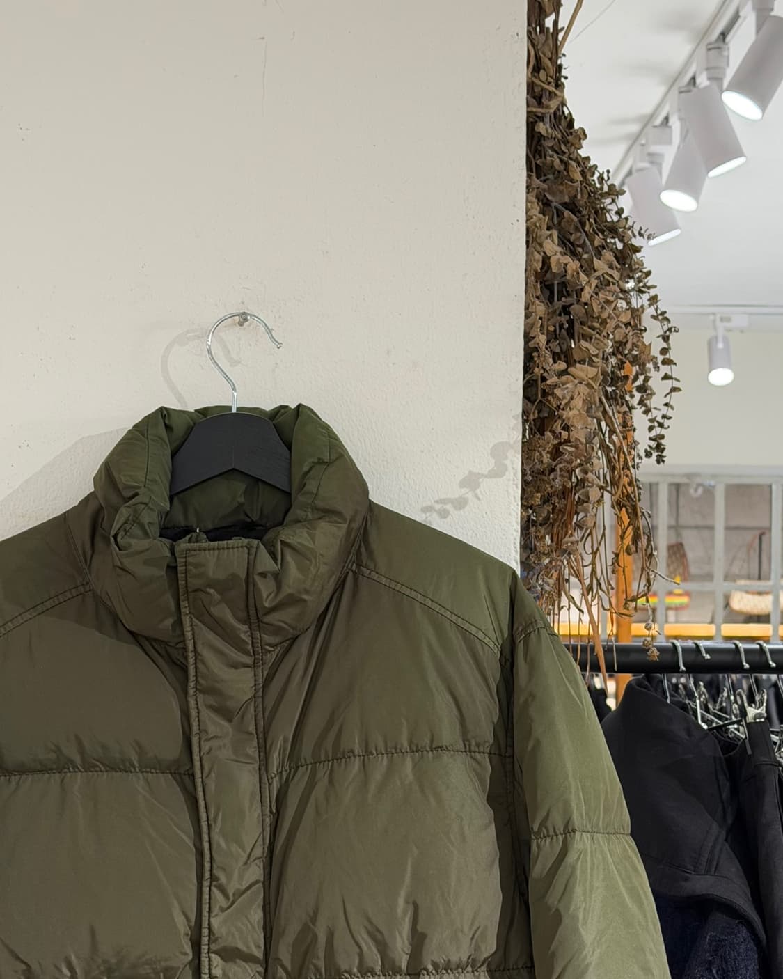 프라다 스포츠 카키 다운 패딩 상품이미지2