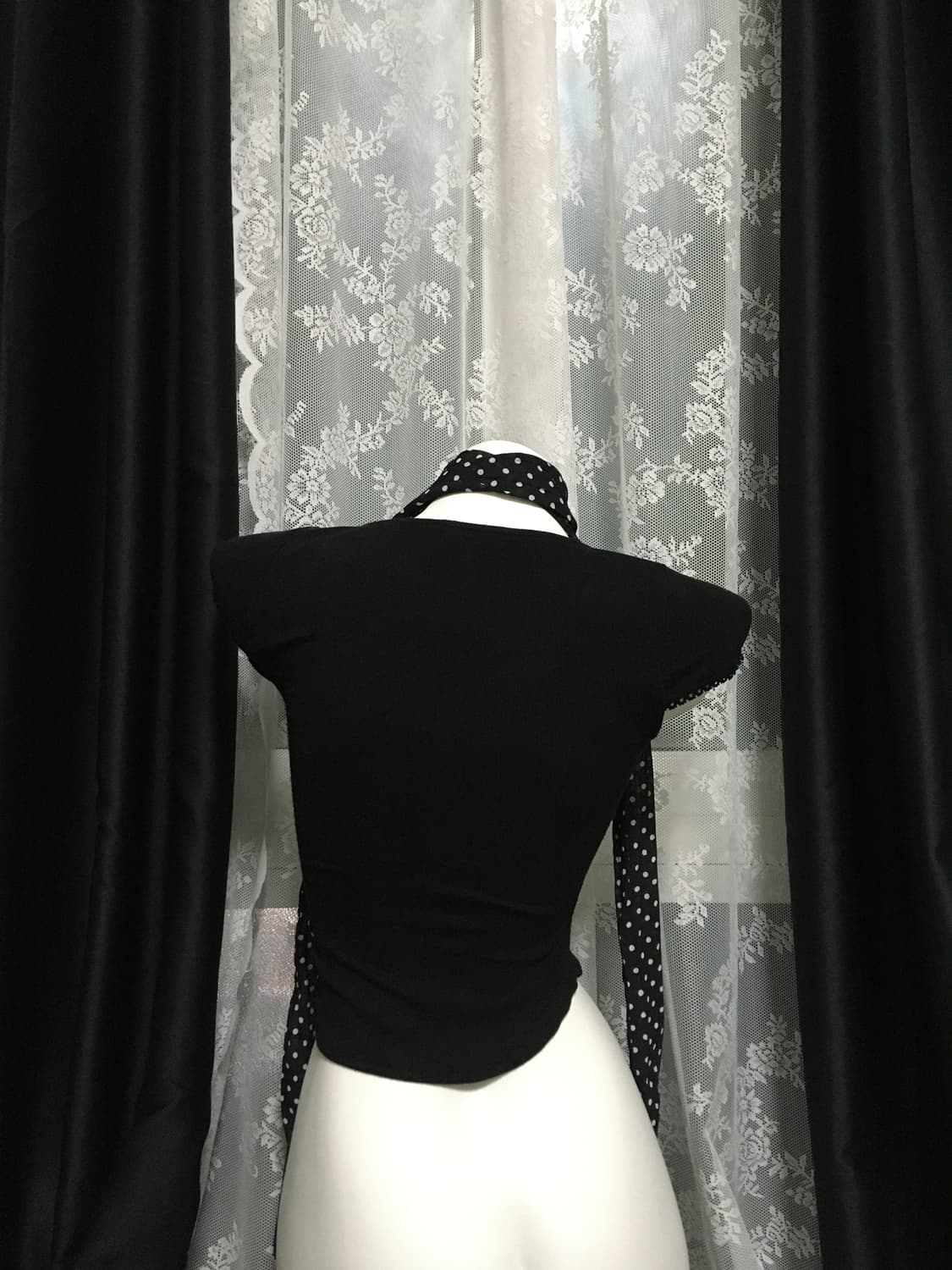 HILLDA Dot Square Crop Top  상품이미지2