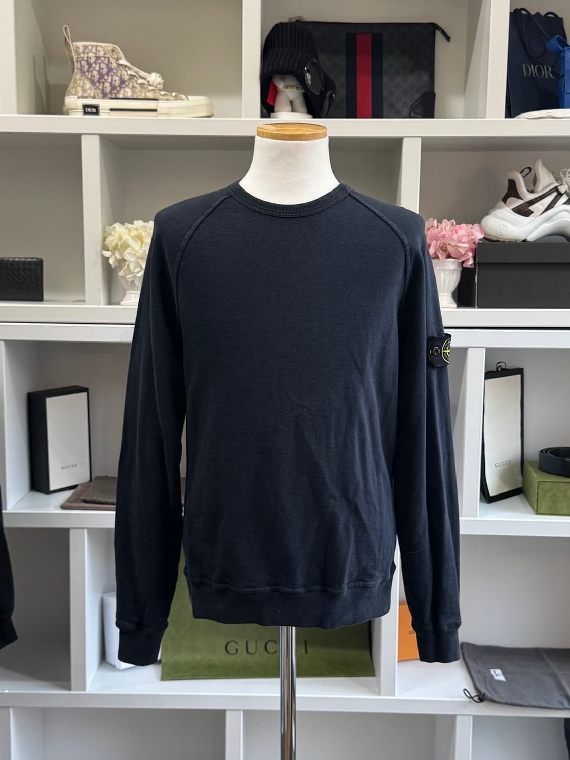 [새상품급,M] 스톤아일랜드 블랙 맨투맨 상품이미지1