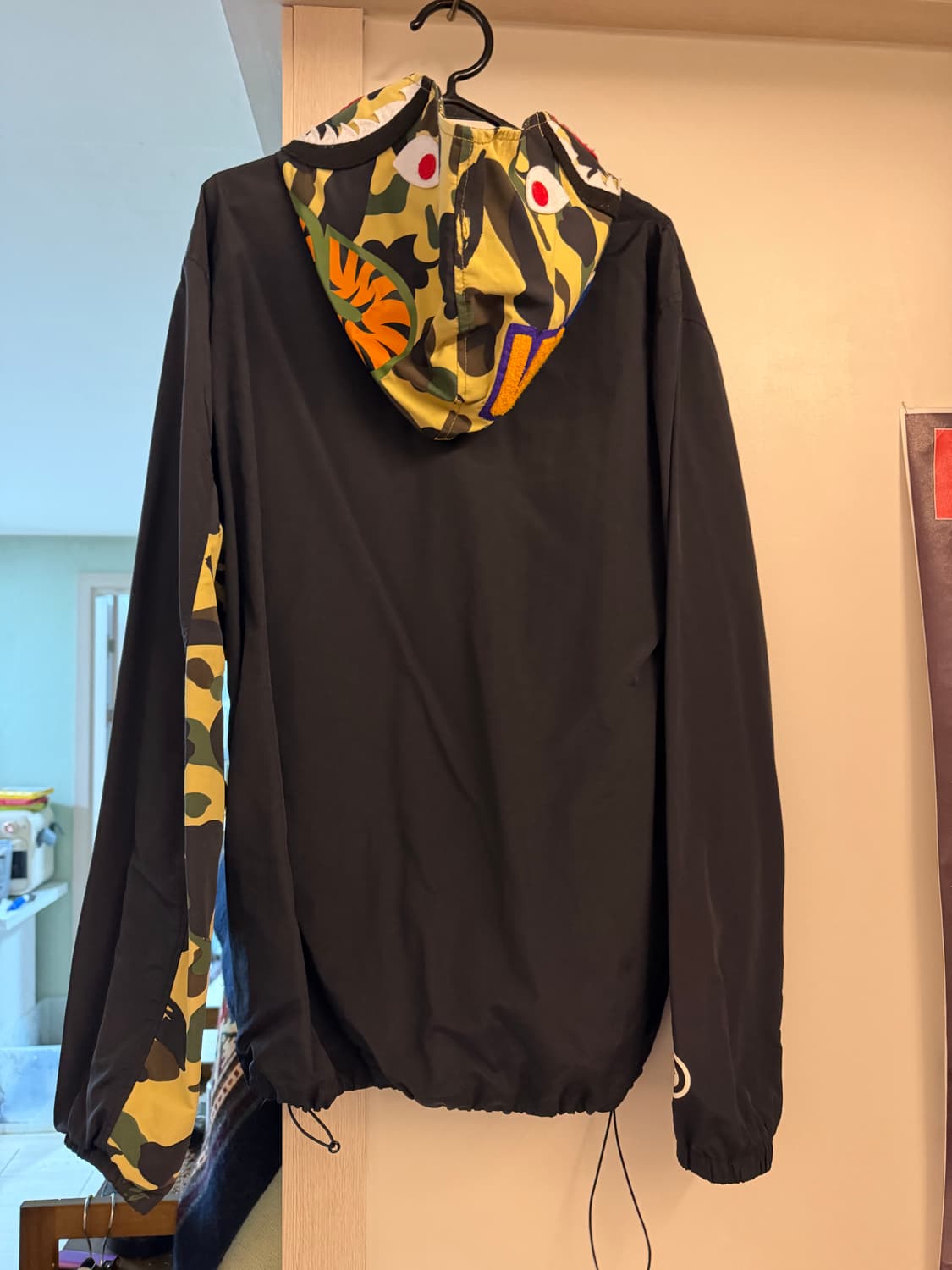 베이프 샤크후드 바람막이 xl 상품이미지2