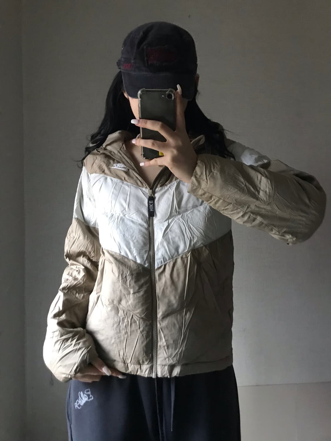 나이키 베이지 패딩 상품이미지2
