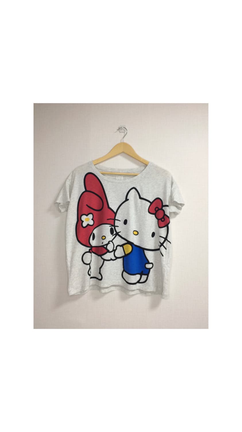 유니클로 x 헬로키티 빅 프린팅 반팔 상품이미지1